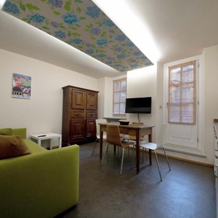 אאוסטה Aymon De Challant Appartement מראה חיצוני תמונה