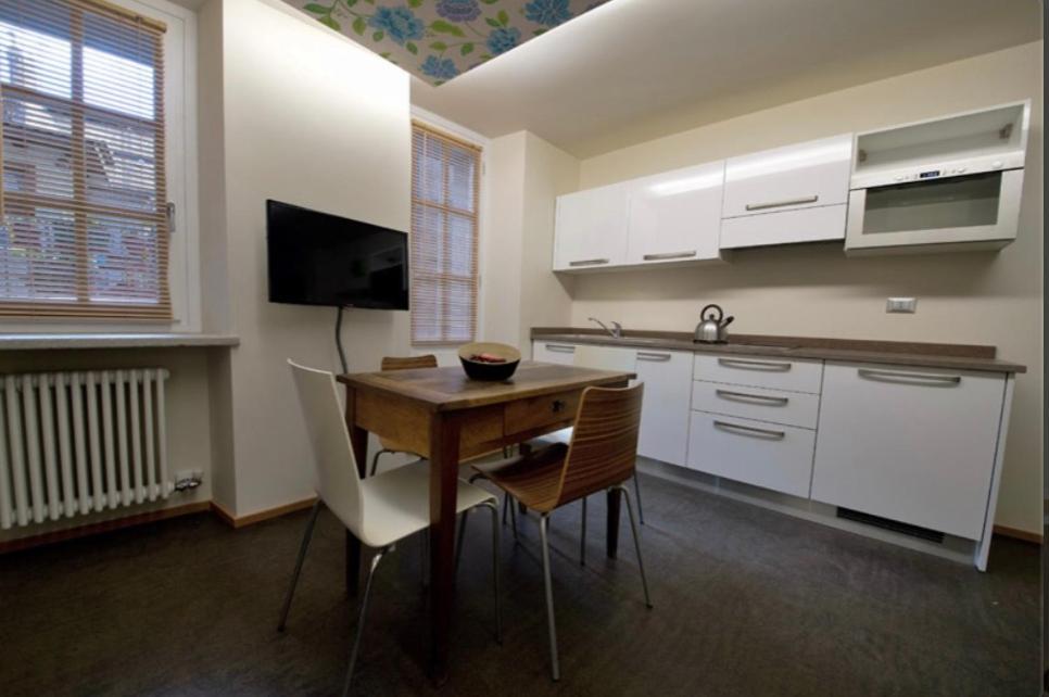 אאוסטה Aymon De Challant Appartement מראה חיצוני תמונה