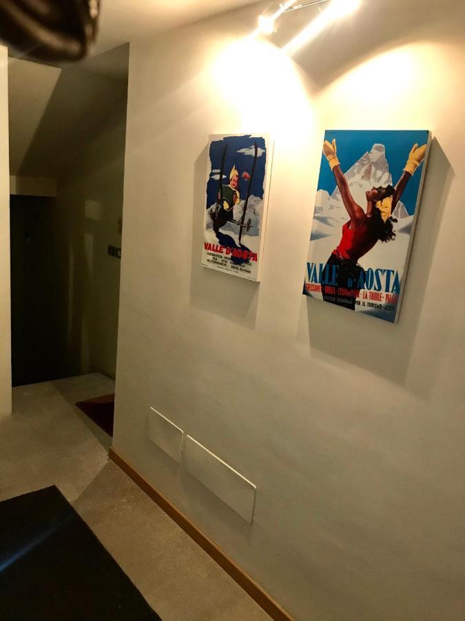 אאוסטה Aymon De Challant Appartement מראה חיצוני תמונה